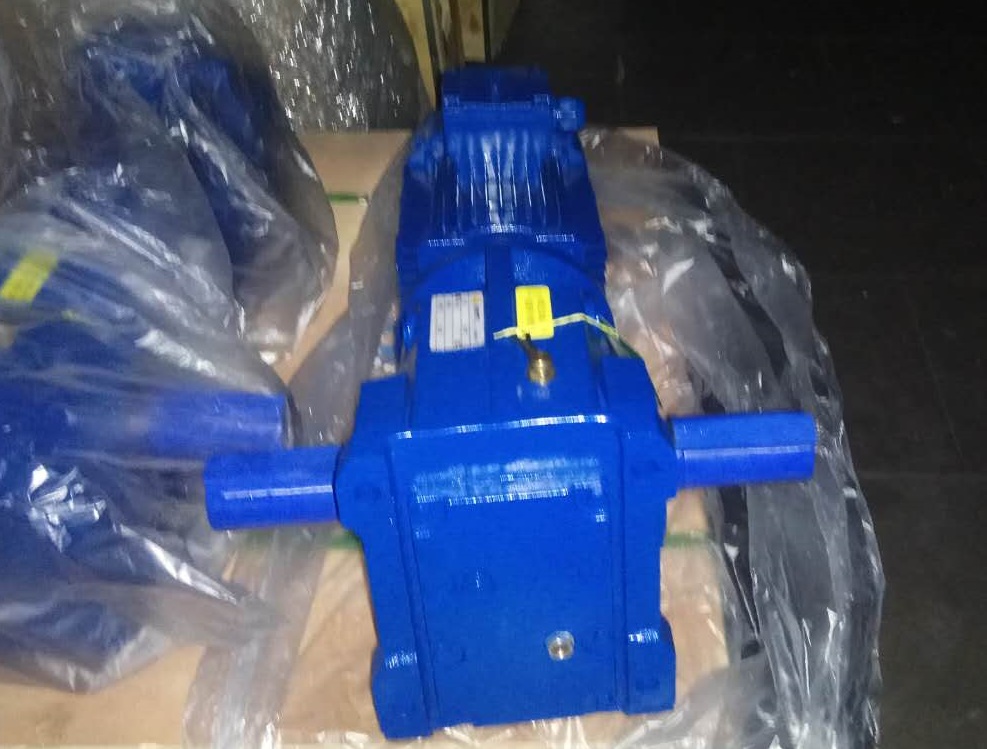 水果分選機(jī)減速機(jī),渦輪減速機(jī),減速機(jī)S37,S37DV63M4