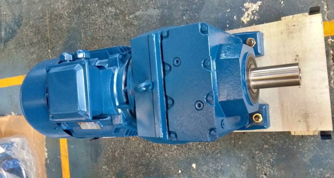 10噸負載減速機,轉(zhuǎn)盤設備減速機,減速機選型,齒輪減速機