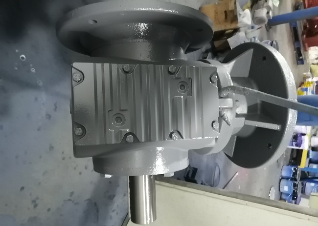 通砂光機(jī)減速電機(jī)，S型自鎖減速機(jī)帶電機(jī)