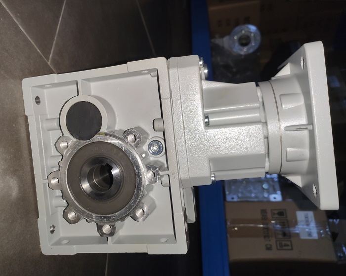 75000W伺服電機(jī)減速機(jī) 75000W伺服電機(jī)減速機(jī)