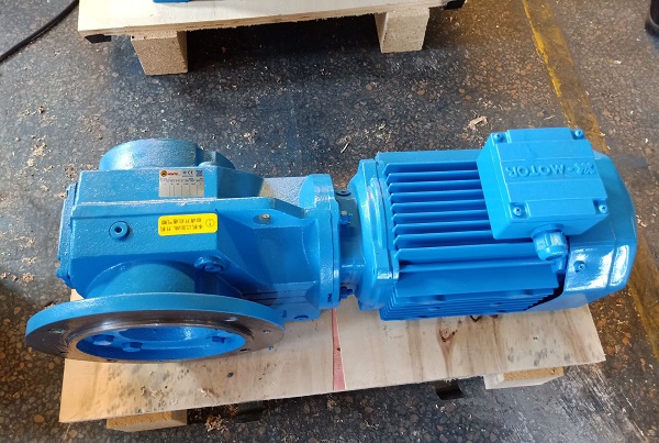 KAF57-44.3-Y0.75-M2-A減速機(jī) KAF57-44.3-Y0.75-M2-A減速機(jī)